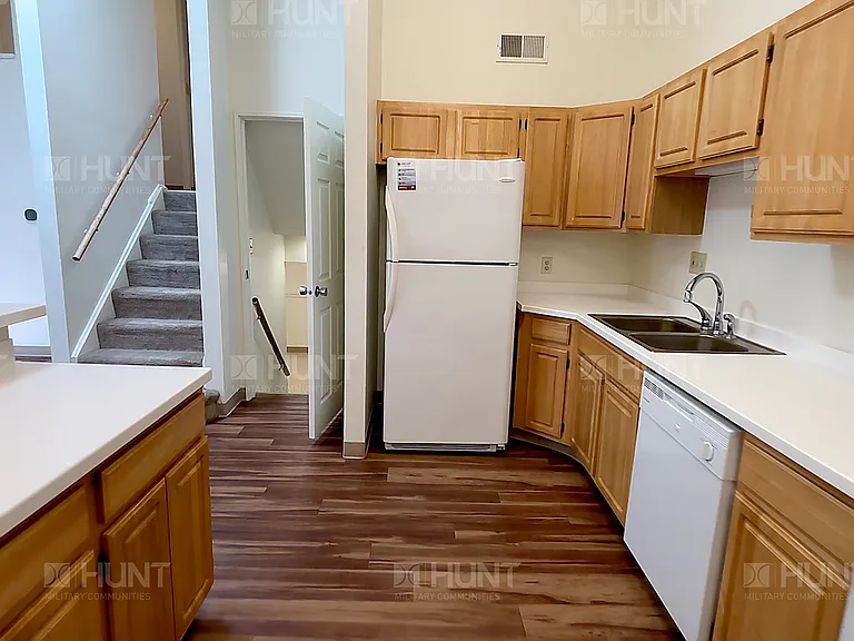 3130B Montana Ave — Photo 7