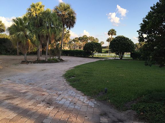 5th image of 201 San Juan Dr