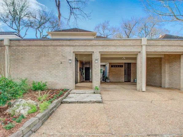2 Woodstone St, Houston, TX 77024