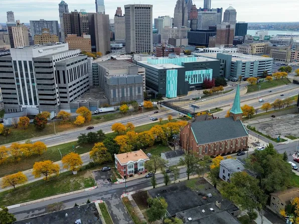 1450 6th St, Detroit, MI 48226