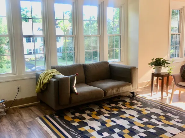 12971 Cedar Rd #2, Cleveland, OH 44118