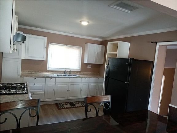 5th image of 3316 Kimball Ave