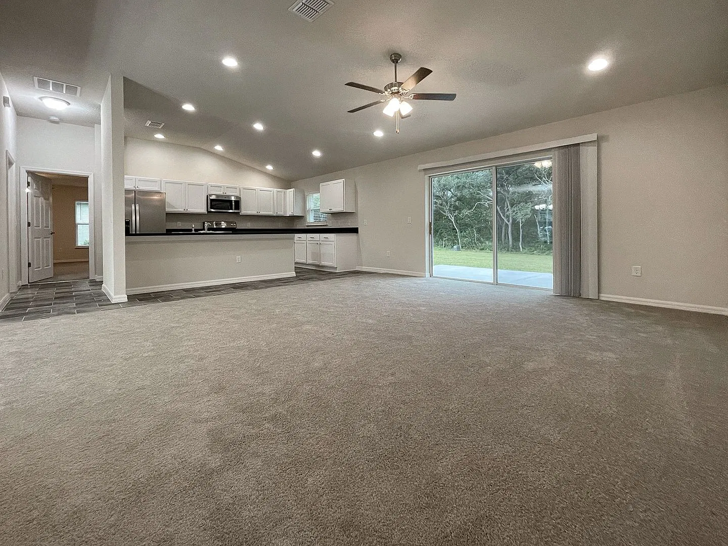 13585 SW 40th Circle, Ocala, FL 34473 — Photo 4