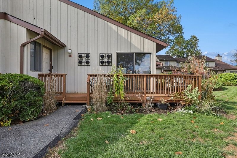 250 Ridgedale Ave H4 BLDG H #4