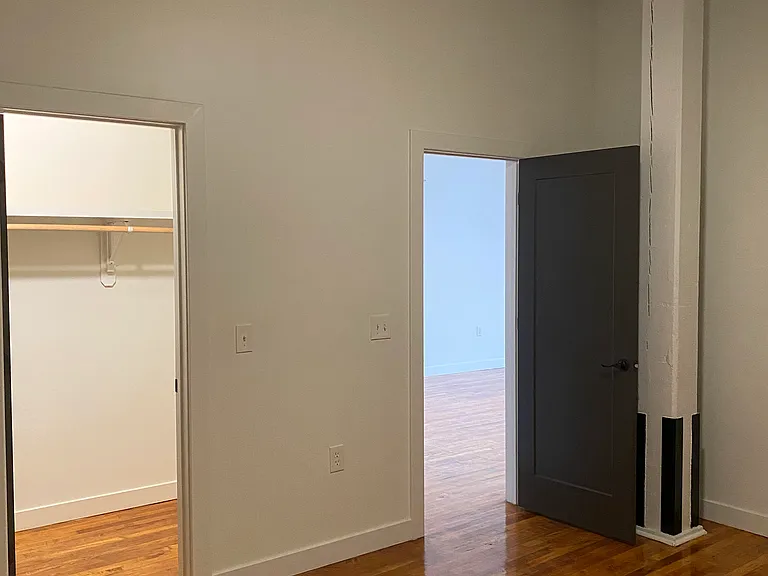 Imperial Lofts — Photo 16