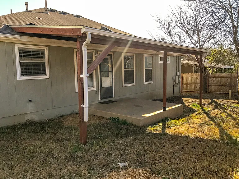 1704 Morning Meadows Cv — Photo 20