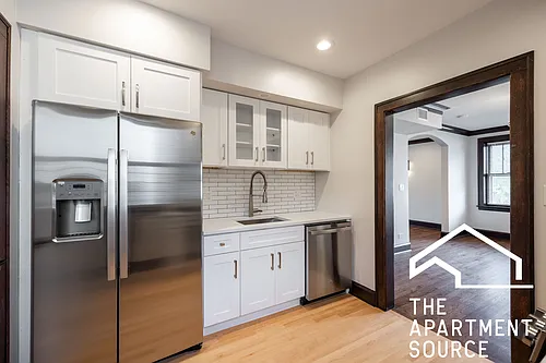 6409 N Talman Ave #201 Photo 1