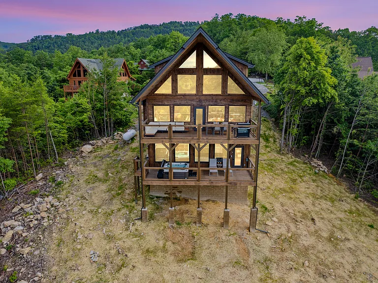 4302 Covered Wagon Rd — Photo 57