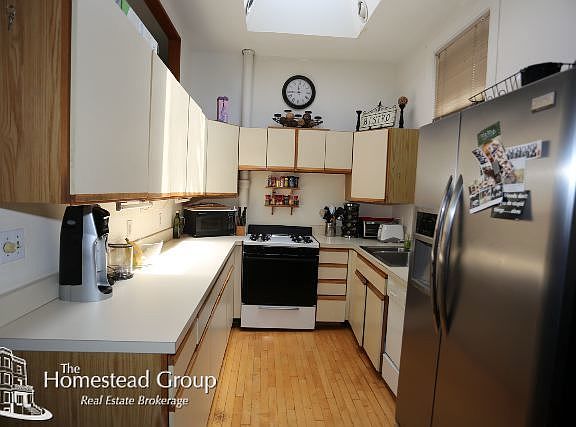 2nd image of 2661 N Burling St APT 3F