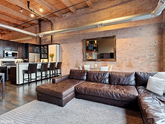 5th image of 1243 S Wabash Ave APT 601