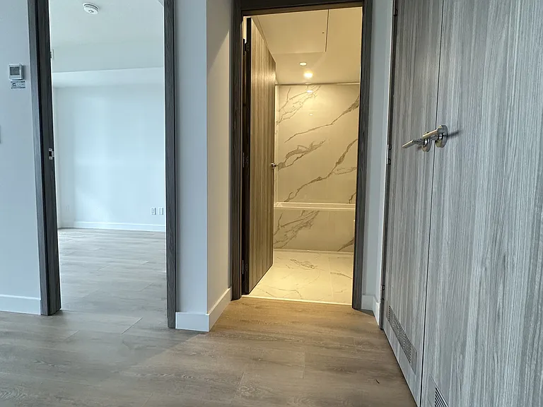 18 Esther Shiner Blvd #908 — Photo 8