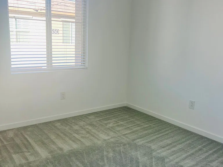 3010 N Majestic Ct — Photo 4