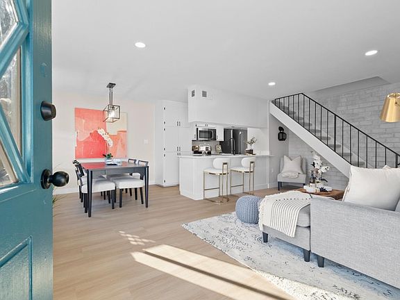 4th image of 1314 Shawn Dr Unit 2