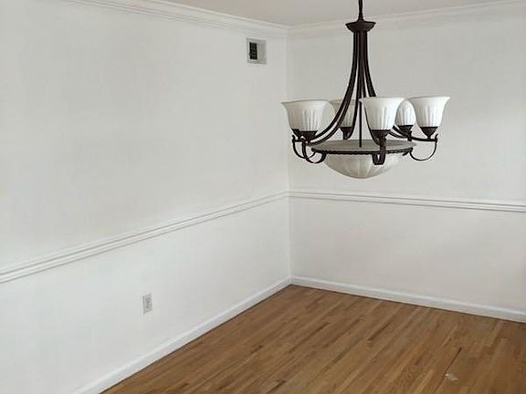5th image of 100 Latourette St