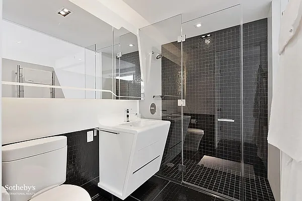 Rented by Sotheby's International Realty | media 34