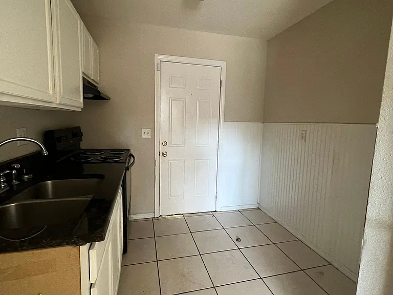 3617 N 25th St #A — Photo 2