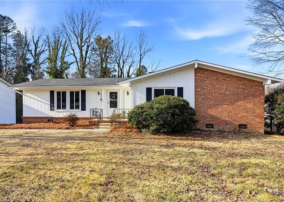1st image of 3202 Shallowford Dr