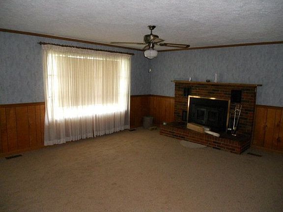 2nd image of 66 Hermitage Dr