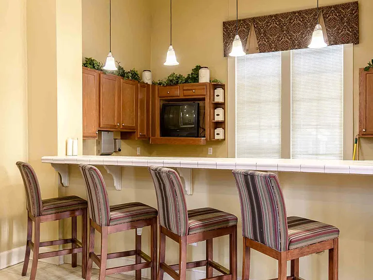 Princeton Court Senior Residences — Photo 9