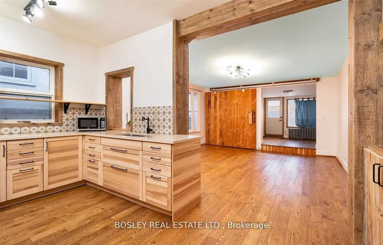 3 bed, $3,850 — Photo 1