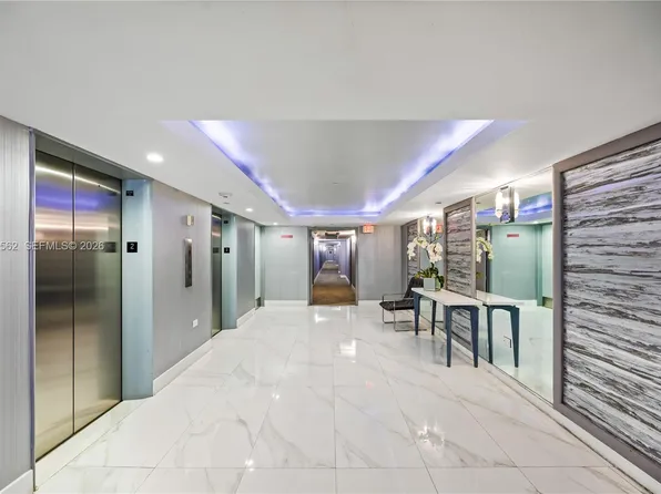 5055 Collins Ave, Miami Beach, FL