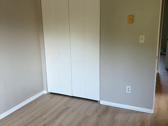 3rd image of 762 & 764 Annapolis Ave