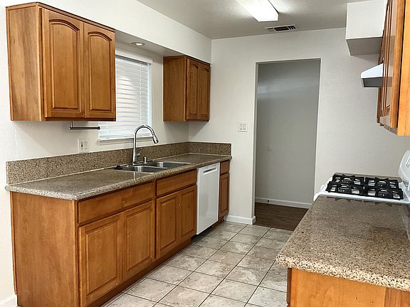 4th image of 8892 Timm Ave