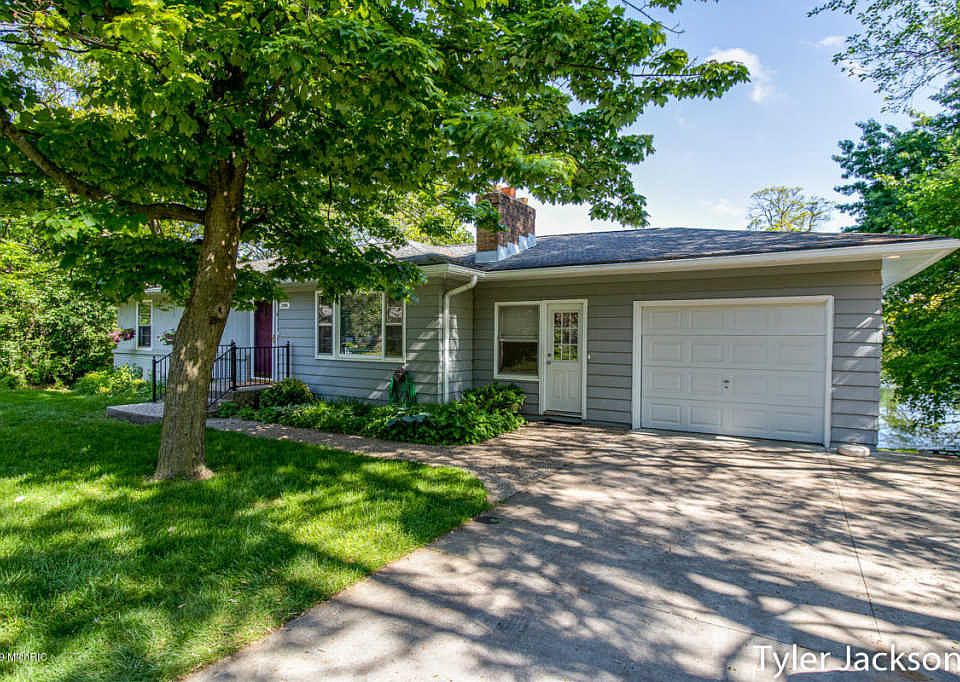 1st image of 2263 Schimperle Dr NE
