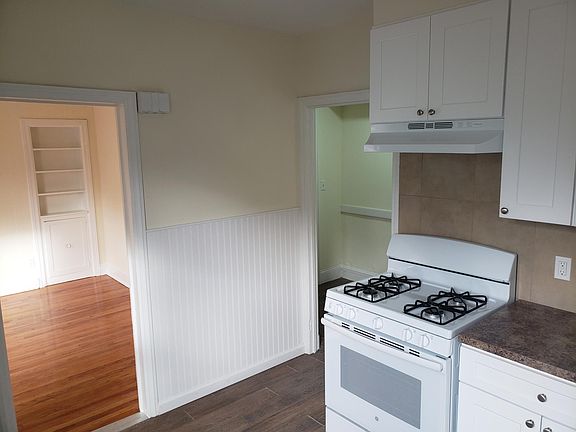 4th image of 111 N Macquesten Pkwy Floor 2