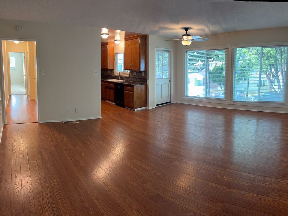1st image of 2420 E 5th St APT 6
