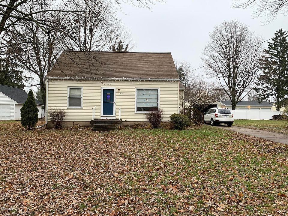 1st image of 615 Lyles St SE
