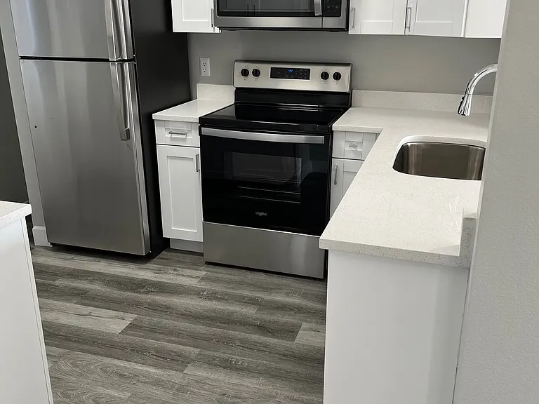 Spring Lake Apartments — Photo 118
