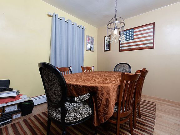 Top floor dining room. 
