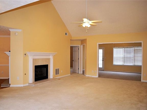 5th image of 647 Weaver Falls Ct