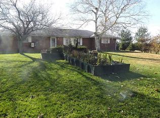 7663 Yohe Rd, Lewisburg, OH 45338