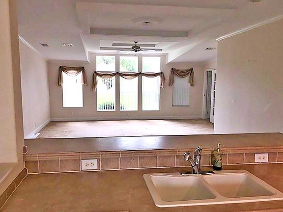 3rd image of 9428 Country Club Ln #1-031