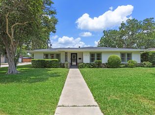 303 Ridgehaven Pl, San Antonio, TX 78209