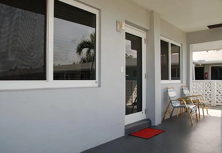 600 Layne Blvd #201 — Photo 3