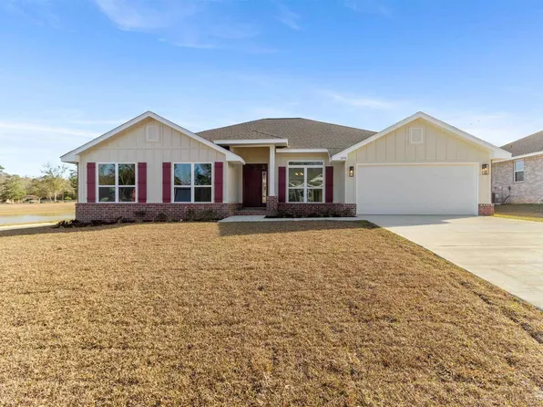 1898 Hazelnut Dr #38-B, Cantonment, FL 32526