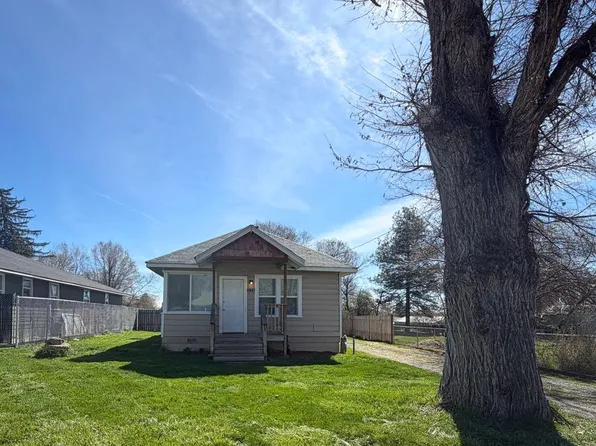 3124 Sunset Ct, Klamath Falls, OR 97603