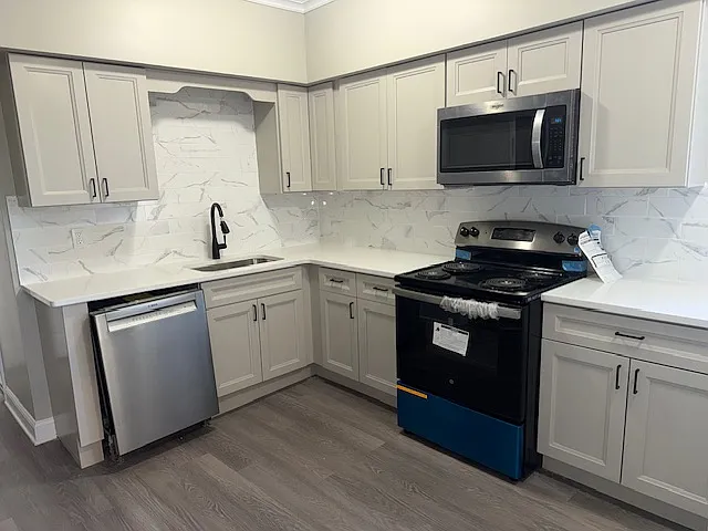 9 Cedar St #3R — Photo 9