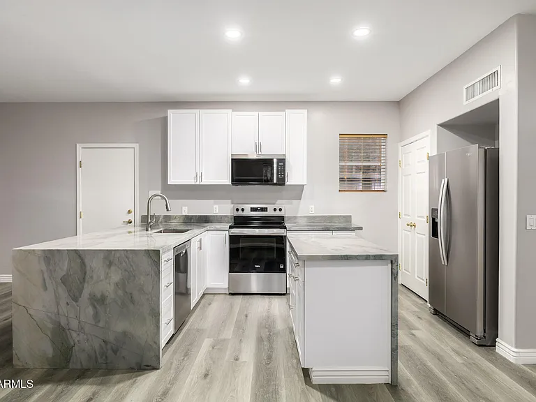 3006 W Ferruccio Pl — Photo 7