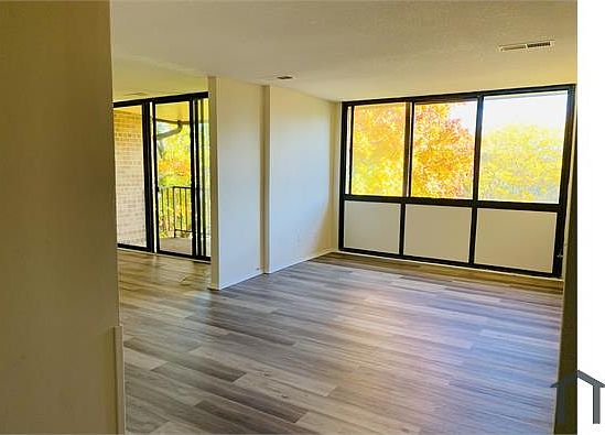 1st image of 515 N Armistead St APT 302