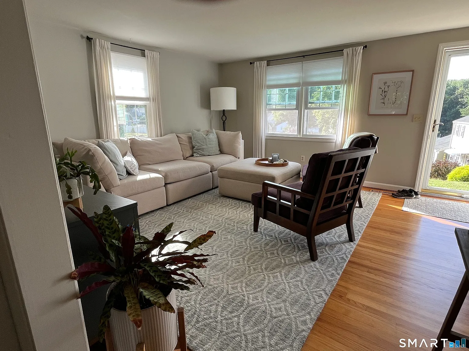 2 bed, 1.5 bath, 1134 sqft, $2,400 — Photo 3