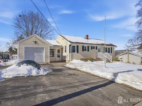 26 Louis Ave, South Bound Brook, NJ 08880