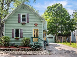 42 Willowdale Rd, Groton, MA 01450