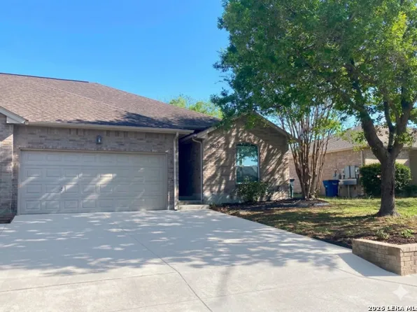 3027 Pine Valley Dr, New Braunfels, TX 78130