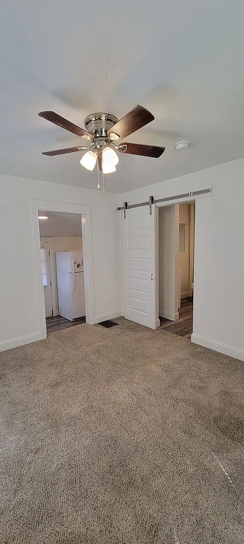 816 Grand Avenue — Photo 4