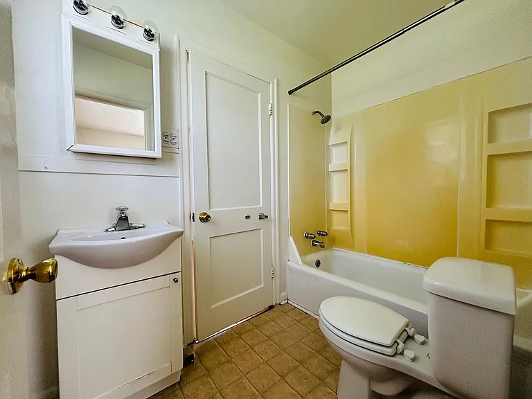 8 Lee Hy Ct — Photo 6
