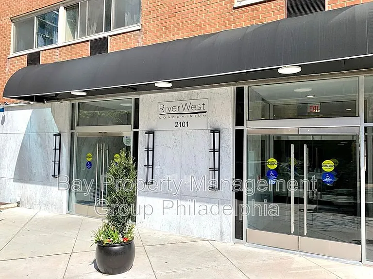 2101 Chestnut St #910 — Photo 1